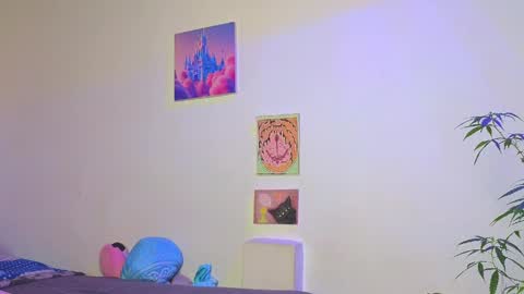 Snapshot of holy_taby_ chatting on 05-27-26, 11:24 online show from 05-27-26, 11:24