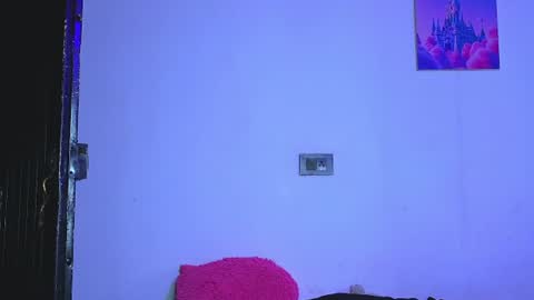 Snapshot of holy_taby_ chatting on 07-11-26, 04:15 online show from 07-11-26, 04:15