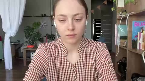 Snapshot of holydori chatting on 05-14-26, 07:59 dori not holy get my tg channel with link from description under last photo online show from 05-14-26, 07:59