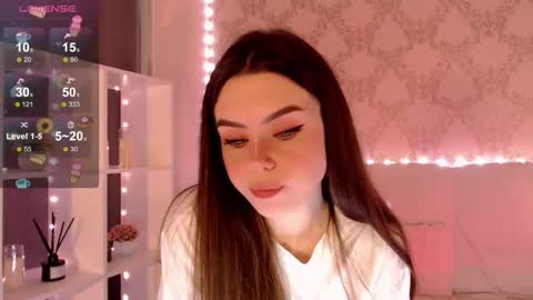 Snapshot of holymiax chatting on 09-21-25, 03:30 Mia online show from 09-21-25, 03:30