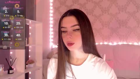 Snapshot of holymiax chatting on 10-12-25, 03:27 Mia online show from 10-12-25, 03:27