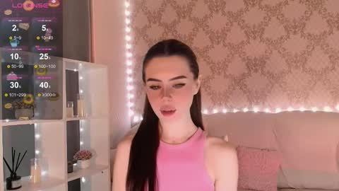 Mia online show from 11-14-25, 03:38