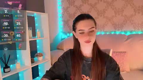 Snapshot of holymiax chatting on 06-13-26, 04:10 Mia online show from 06-13-26, 04:10