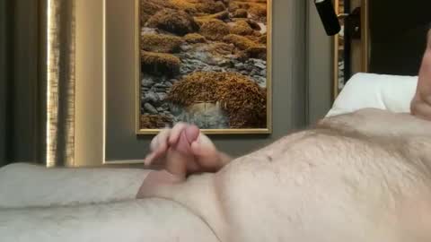 Snapshot of hommelpong chatting on 10-22-25, 01:44 Daffy online show from 10-22-25, 01:44