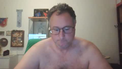 homquisgode11 online show from 08-10-26, 03:10