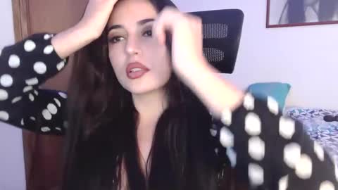 Honey Aynu online show from 10-14-25, 06:20