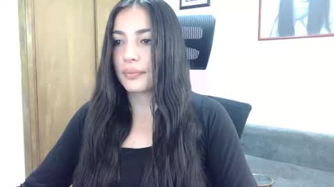 Honey Aynu online show from 04-18-26, 07:07