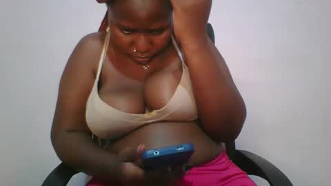 honey_beb online show from 09-25-25, 07:17