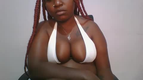 honey_beb online show from 10-05-25, 06:28