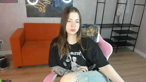 Honey online show from 04-20-26, 01:30