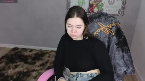 Honey online show from 04-23-26, 01:18