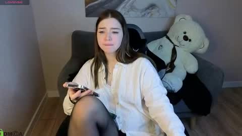 Honey online show from 05-19-26, 01:56
