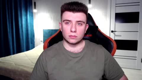 Wolfy online show from 12-20-24, 03:31