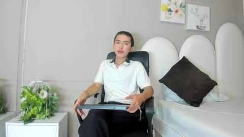 honey_hex_ online show from 05-11-26, 12:55