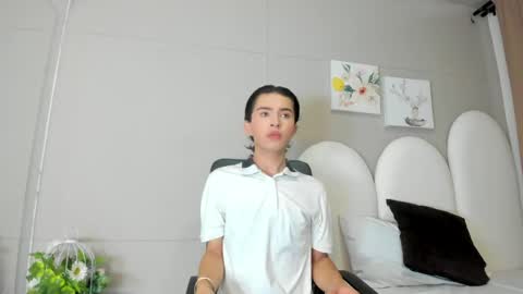 Snapshot of honey_hex_ chatting on 05-11-26, 04:04 honey_hex_ online show from 05-11-26, 04:04