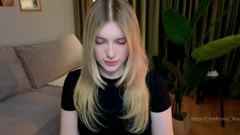 Lina online show from 04-20-26, 03:48