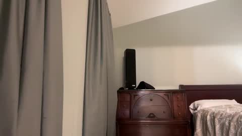 honey_man14 online show from 05-23-26, 12:42