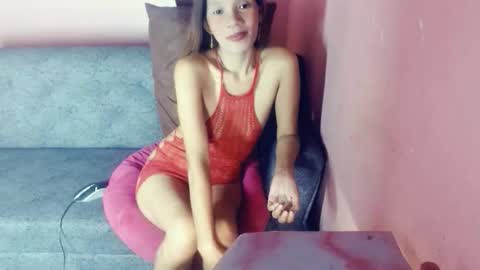 Snapshot of honey_mollyxx chatting on 10-13-25, 02:11 honey_mollyxx online show from 10-13-25, 02:11