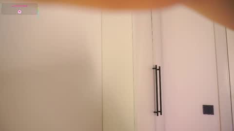 Snapshot of honey_pixie chatting on 09-20-25, 04:19 honey_pixie online show from 09-20-25, 04:19