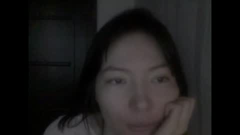 honey_yuzu online show from 10-08-25, 02:53