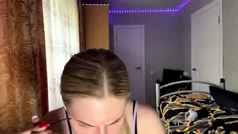 Klara online show from 06-28-26, 10:10