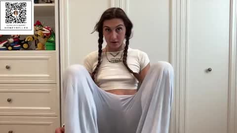 belle brunette online show from 05-28-26, 02:47