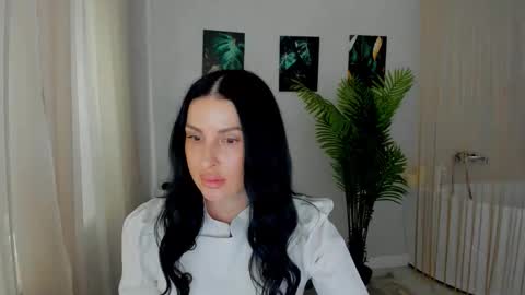 Jacqueline online show from 05-11-26, 07:36
