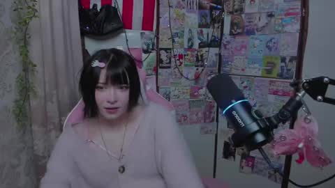 Snapshot of honeycelestia chatting on 06-04-26, 06:14 Mia online show from 06-04-26, 06:14