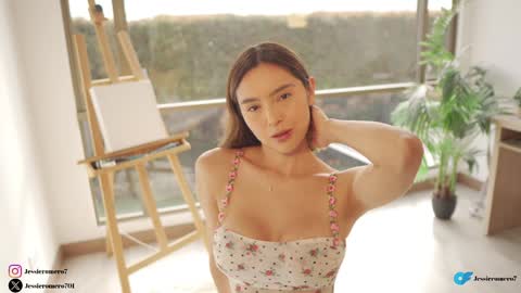 Jessie   online show from 12-22-24, 08:47