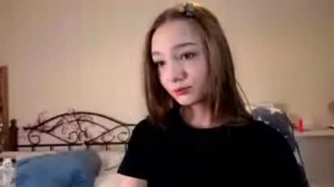 Snapshot of honeycomfya chatting on 04-16-26, 02:40 Masha online show from 04-16-26, 02:40