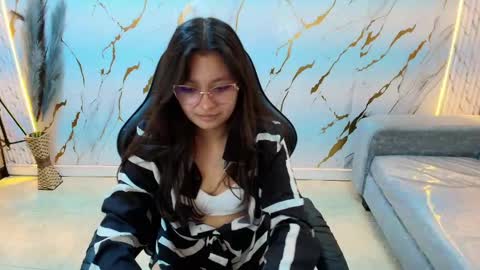 Snapshot of honeydoll_tf chatting on 05-06-26, 01:38 honeydoll_tf online show from 05-06-26, 01:38
