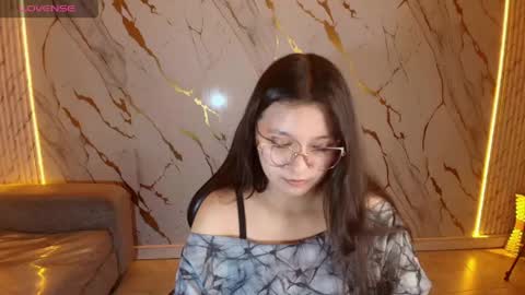 Snapshot of honeydoll_tf chatting on 05-25-26, 12:55 honeydoll_tf online show from 05-25-26, 12:55