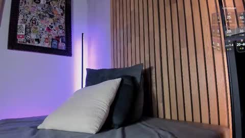 Sofia independent model online show from 09-23-25, 10:40