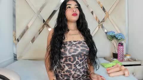 honeyht online show from 05-23-26, 12:20