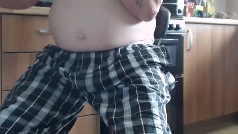 honeymaster290 online show from 02-08-25, 12:17