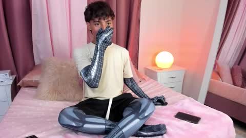 honeymoon_sariel online show from 10-31-25, 07:59