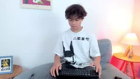 Snapshot of honeymoon_sariel chatting on 06-11-26, 01:53 honeymoon_sariel online show from 06-11-26, 01:53