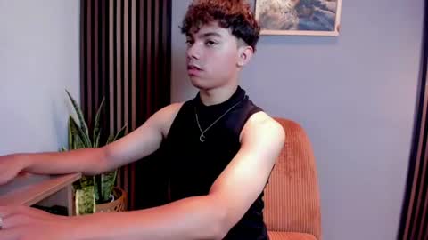 Snapshot of honeymoon_sariel chatting on 07-27-26, 07:32 honeymoon_sariel online show from 07-27-26, 07:32