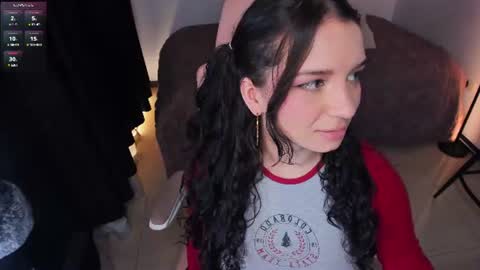 Snapshot of honeymoontea chatting on 08-04-26, 10:12 online show from 08-04-26, 10:12