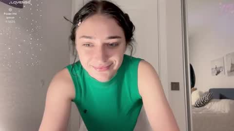Snapshot of honeystormxxx chatting on 06-26-26, 07:29 Noah and Sophie online show from 06-26-26, 07:29