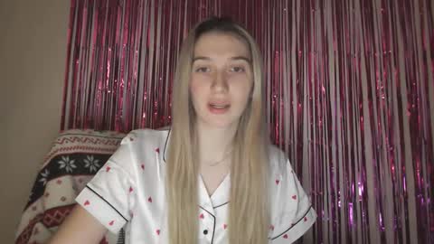 honeyveil online show from 02-16-26, 09:44