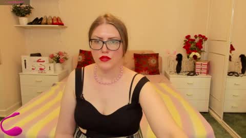 Snapshot of honeywinexs chatting on 05-27-26, 02:58 honeywinexs online show from 05-27-26, 02:58