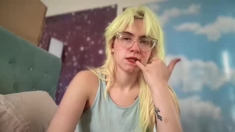 Emi Rose online show from 11-24-25, 07:13