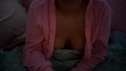 honeyyy89 online show from 05-07-26, 07:47