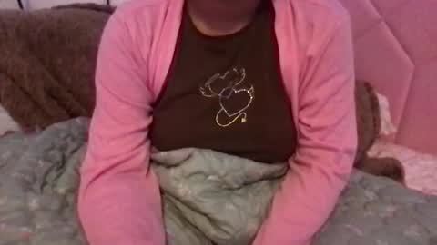 honeyyy89 online show from 05-23-26, 05:12
