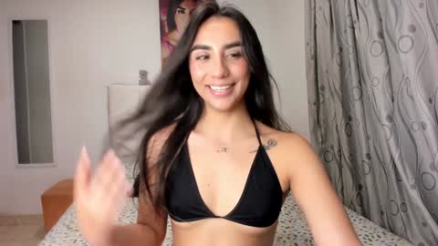 Snapshot of honney_bunny1 chatting on 12-19-24, 12:34 Andrea online show from 12-19-24, 12:34