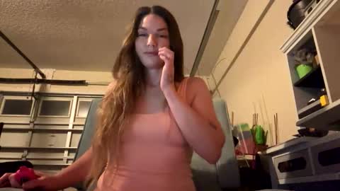 HoodHippy online show from 04-26-26, 06:44