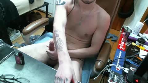 Snapshot of hoodiex22 chatting on 12-22-24, 03:55 hoodiex22 online show from 12-22-24, 03:55