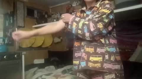 hoodoou online show from 01-10-26, 02:57