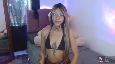 Hoollly Jones online show from 09-25-25, 02:10